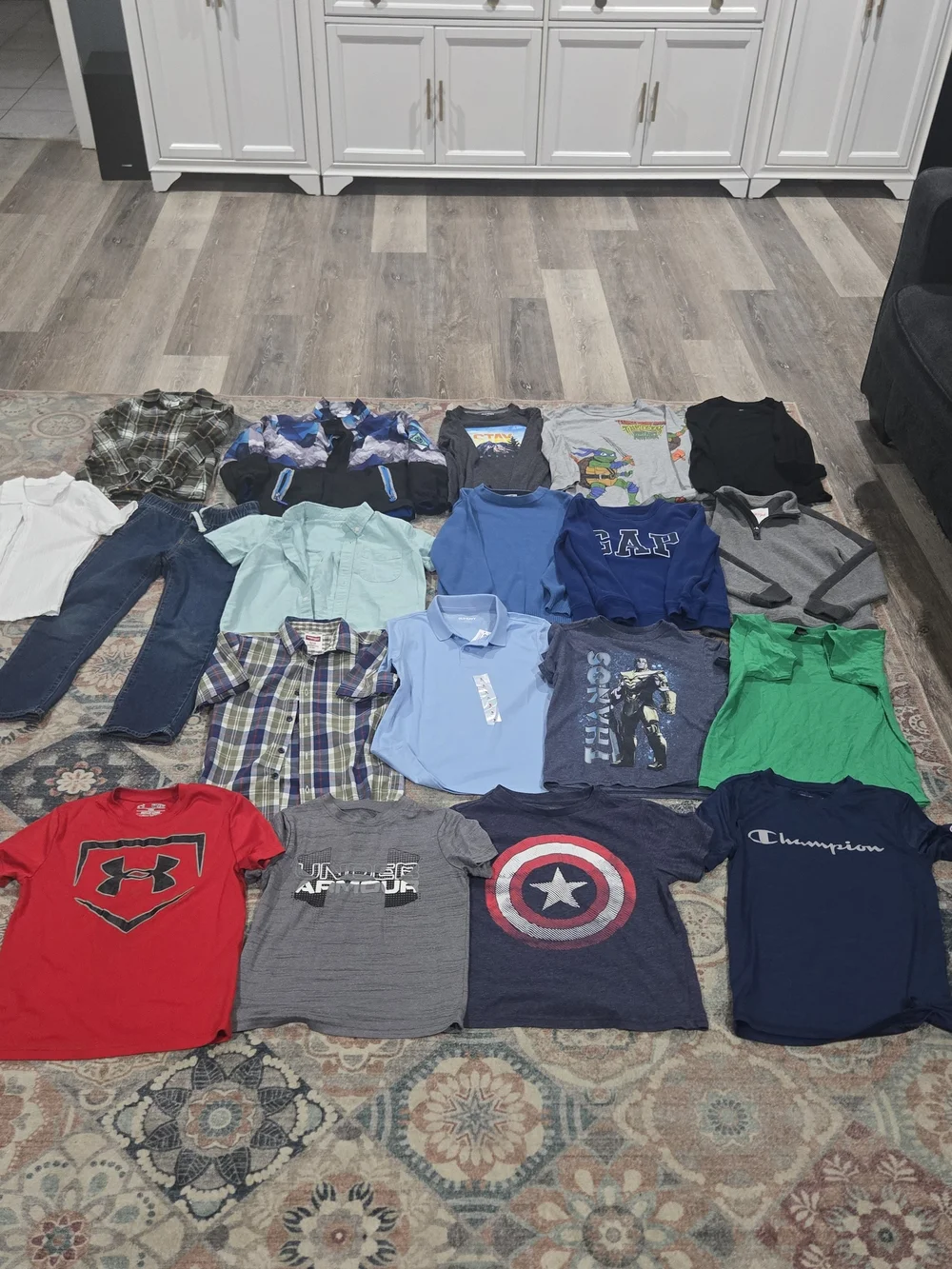 Boys Mixed Clothing Bundle Size 6/7